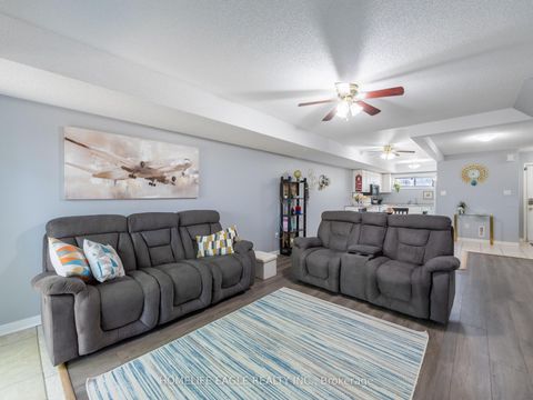 Photo 5 at 13 - 235 Ferndale Drive S, Ardagh, Barrie