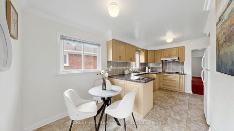 Photo 9 at 8 Summerfield Crescent, West Deane, Toronto