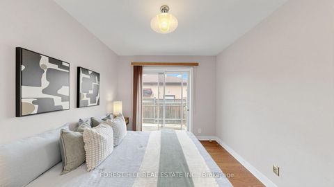 Photo 16 at 8 Summerfield Crescent, West Deane, Toronto