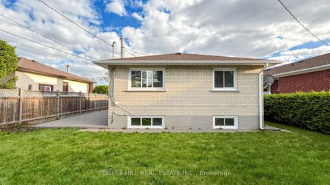 Photo 32 at 8 Summerfield Crescent, West Deane, Toronto