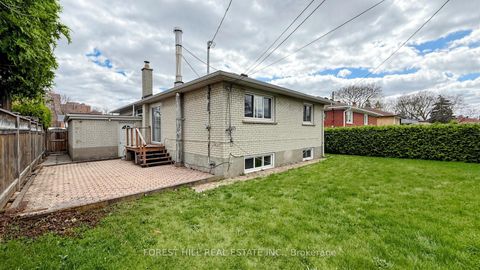 Photo 33 at 8 Summerfield Crescent, West Deane, Toronto