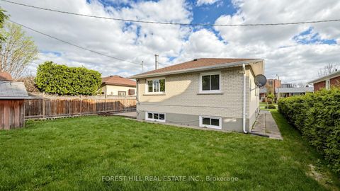 Photo 34 at 8 Summerfield Crescent, West Deane, Toronto
