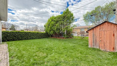 Photo 35 at 8 Summerfield Crescent, West Deane, Toronto