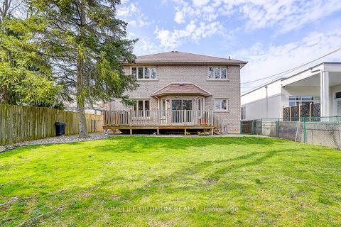 Photo 1 at 225 Horsham Avenue, Willowdale West, Toronto
