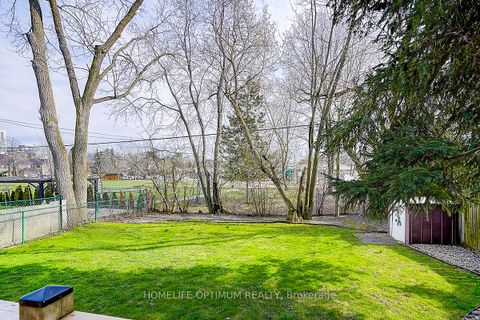 Photo 3 at 225 Horsham Avenue, Willowdale West, Toronto