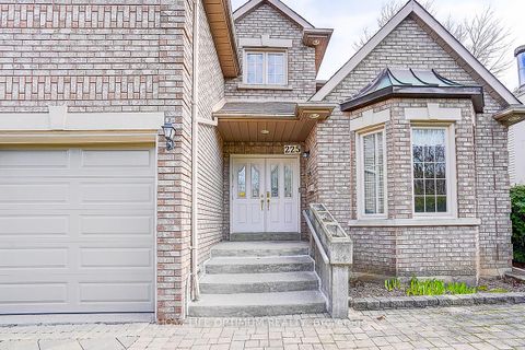 Photo 4 at 225 Horsham Avenue, Willowdale West, Toronto