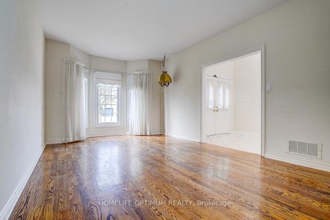 Photo 6 at 225 Horsham Avenue, Willowdale West, Toronto