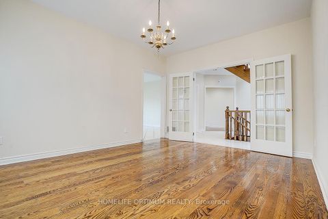 Photo 13 at 225 Horsham Avenue, Willowdale West, Toronto