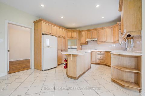 Photo 15 at 225 Horsham Avenue, Willowdale West, Toronto