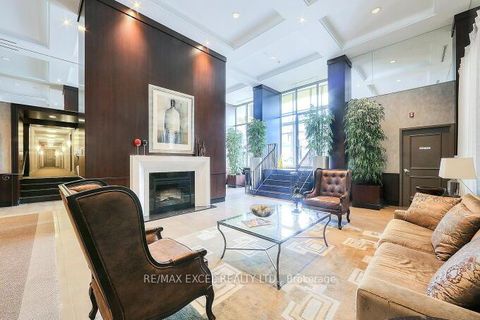 Photo 22 at 426 - 900 Mount Pleasant Road, Mount Pleasant West, Toronto