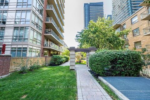 Photo 36 at 426 - 900 Mount Pleasant Road, Mount Pleasant West, Toronto