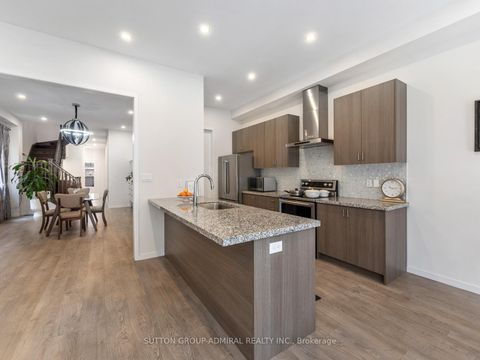 Photo 14 at 197 Elyse Court, Bayview Northeast, Aurora