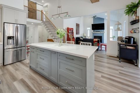 Photo 12 at 826 Adams Road, Alcona, Innisfil
