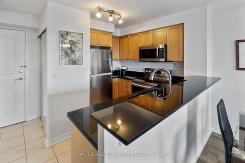 Photo 10 at 416 - 16 Dallimore Circle, Don Mills, Toronto