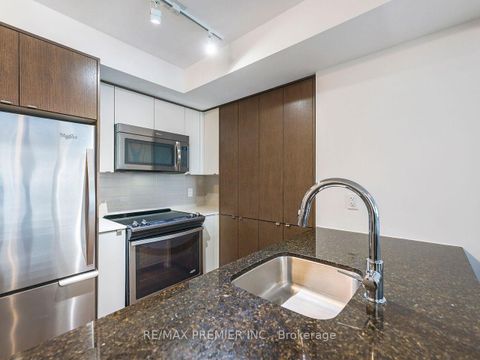 Photo 10 at 609 - 9 Valhalla Inn Road, City Centre West, Toronto