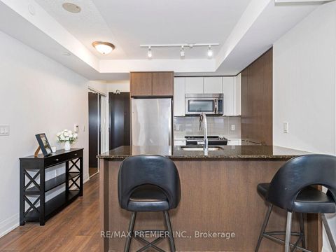 Photo 11 at 609 - 9 Valhalla Inn Road, City Centre West, Toronto