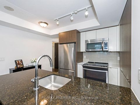 Photo 12 at 609 - 9 Valhalla Inn Road, City Centre West, Toronto