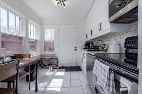 Photo 1 at 29 Peel Street, Codrington, Barrie