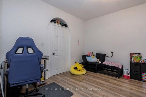 Photo 5 at 29 Peel Street, Codrington, Barrie
