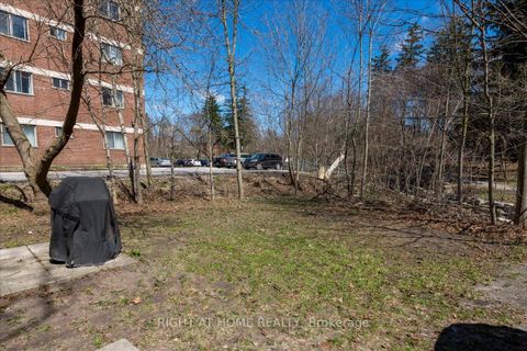 Photo 28 at 29 Peel Street, Codrington, Barrie