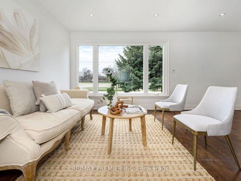 Photo 4 at 9 Templar Drive, The Westway, Toronto