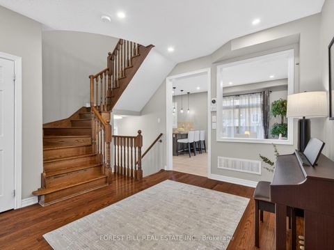 Photo 10 at 41 Pavlova Crescent, Oak Ridges, Richmond Hill