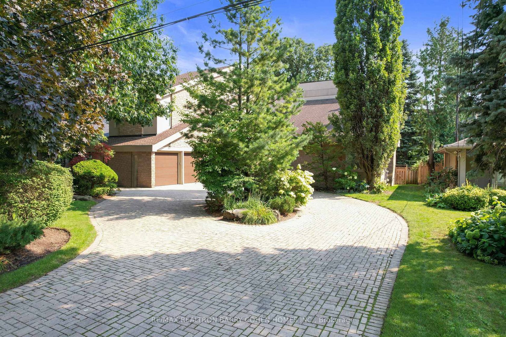 19 Vernham Avenue, Windfields, Toronto photo number 2