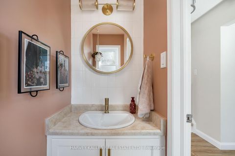 Photo 14 at 510 Pickering Crescent, College Manor, Newmarket