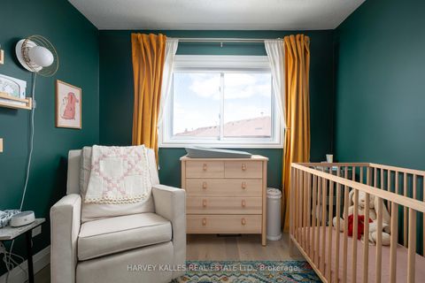 Photo 16 at 510 Pickering Crescent, College Manor, Newmarket