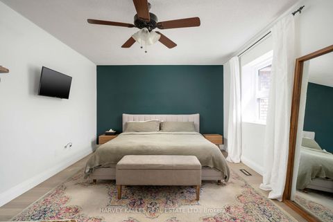 Photo 23 at 510 Pickering Crescent, College Manor, Newmarket