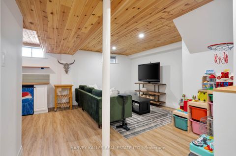 Photo 27 at 510 Pickering Crescent, College Manor, Newmarket