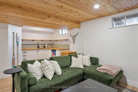 Photo 29 at 510 Pickering Crescent, College Manor, Newmarket