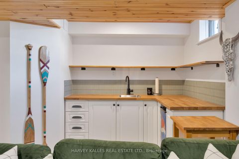 Photo 30 at 510 Pickering Crescent, College Manor, Newmarket