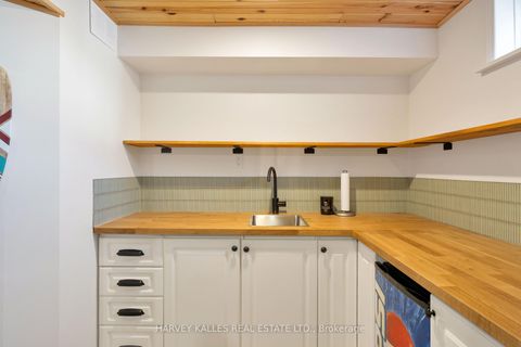 Photo 32 at 510 Pickering Crescent, College Manor, Newmarket