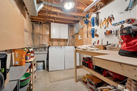 Photo 34 at 510 Pickering Crescent, College Manor, Newmarket