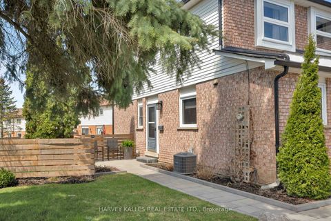 Photo 44 at 510 Pickering Crescent, College Manor, Newmarket