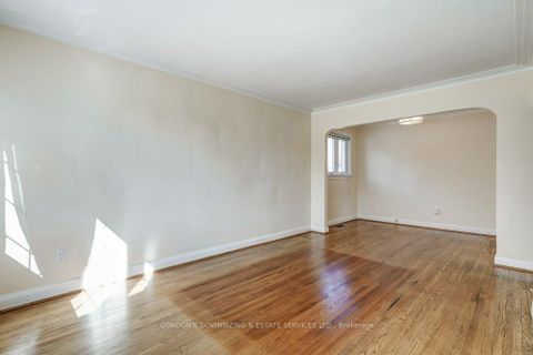 Photo 5 at 20 Gardens Crescent, Eglinton East, Toronto