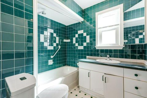 Photo 14 at 20 Gardens Crescent, Eglinton East, Toronto