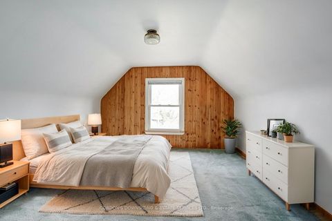 Photo 24 at 20 Gardens Crescent, Eglinton East, Toronto