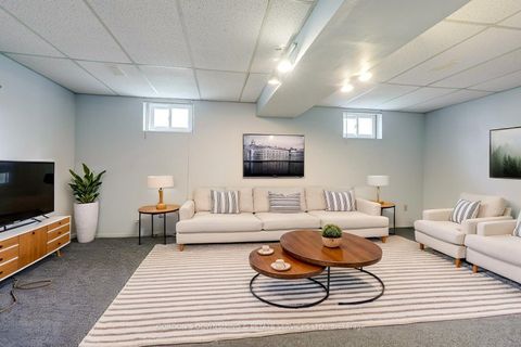 Photo 36 at 20 Gardens Crescent, Eglinton East, Toronto