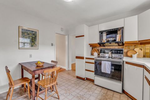 Photo 11 at 249 Park Home Avenue, Willowdale West, Toronto