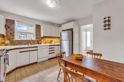 Photo 12 at 249 Park Home Avenue, Willowdale West, Toronto