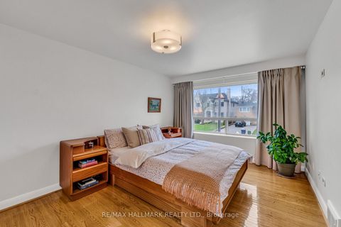 Photo 13 at 249 Park Home Avenue, Willowdale West, Toronto