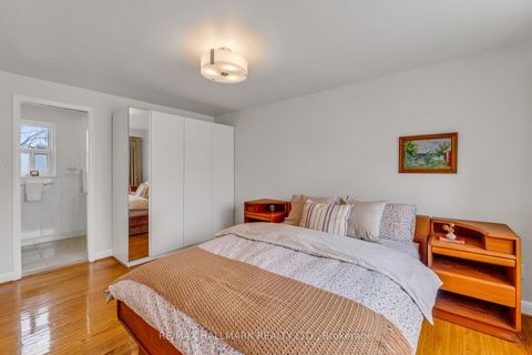 Photo 14 at 249 Park Home Avenue, Willowdale West, Toronto