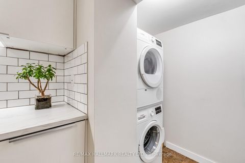 Photo 27 at 249 Park Home Avenue, Willowdale West, Toronto