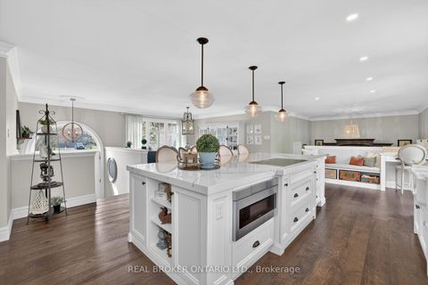 Photo 4 at 14 Tall Pines Trail, Holland Landing, East Gwillimbury