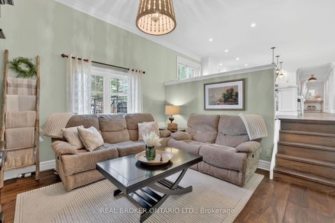 Photo 13 at 14 Tall Pines Trail, Holland Landing, East Gwillimbury