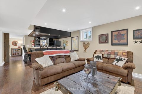 Photo 26 at 14 Tall Pines Trail, Holland Landing, East Gwillimbury