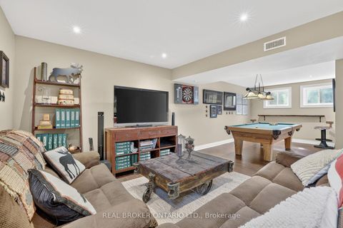 Photo 27 at 14 Tall Pines Trail, Holland Landing, East Gwillimbury