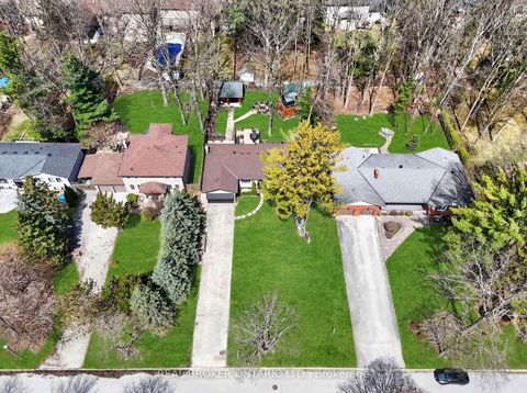 Photo 45 at 14 Tall Pines Trail, Holland Landing, East Gwillimbury